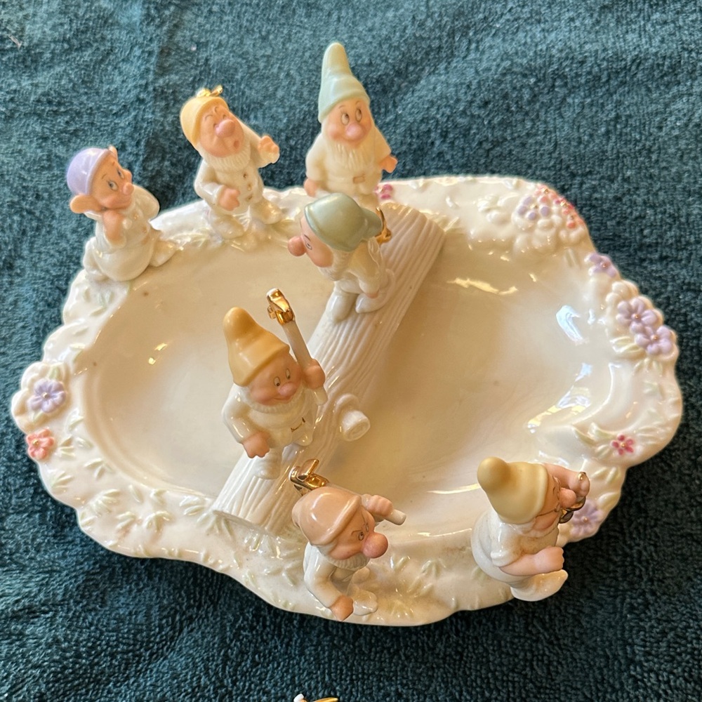 Vtg 2002 Lenox Disney Seven 7 Dwarfs Heigh Ho Candy Dish Fine China